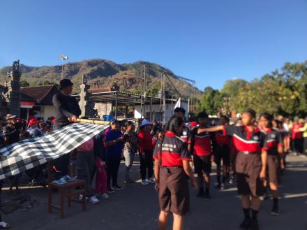 Lomba Gerak Jalan Tingkat Desa